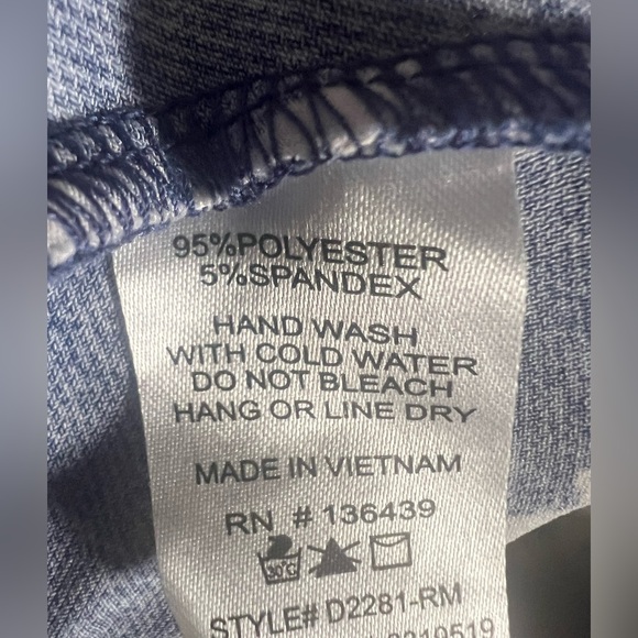 Textured Floral Blue and White Tunic / Mini Dress with Bell Sleeves - Picture 4 of 4